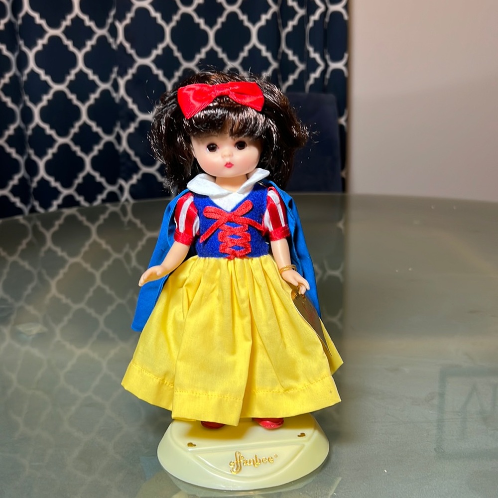 1988 Walt Disney Effanbee Snow White